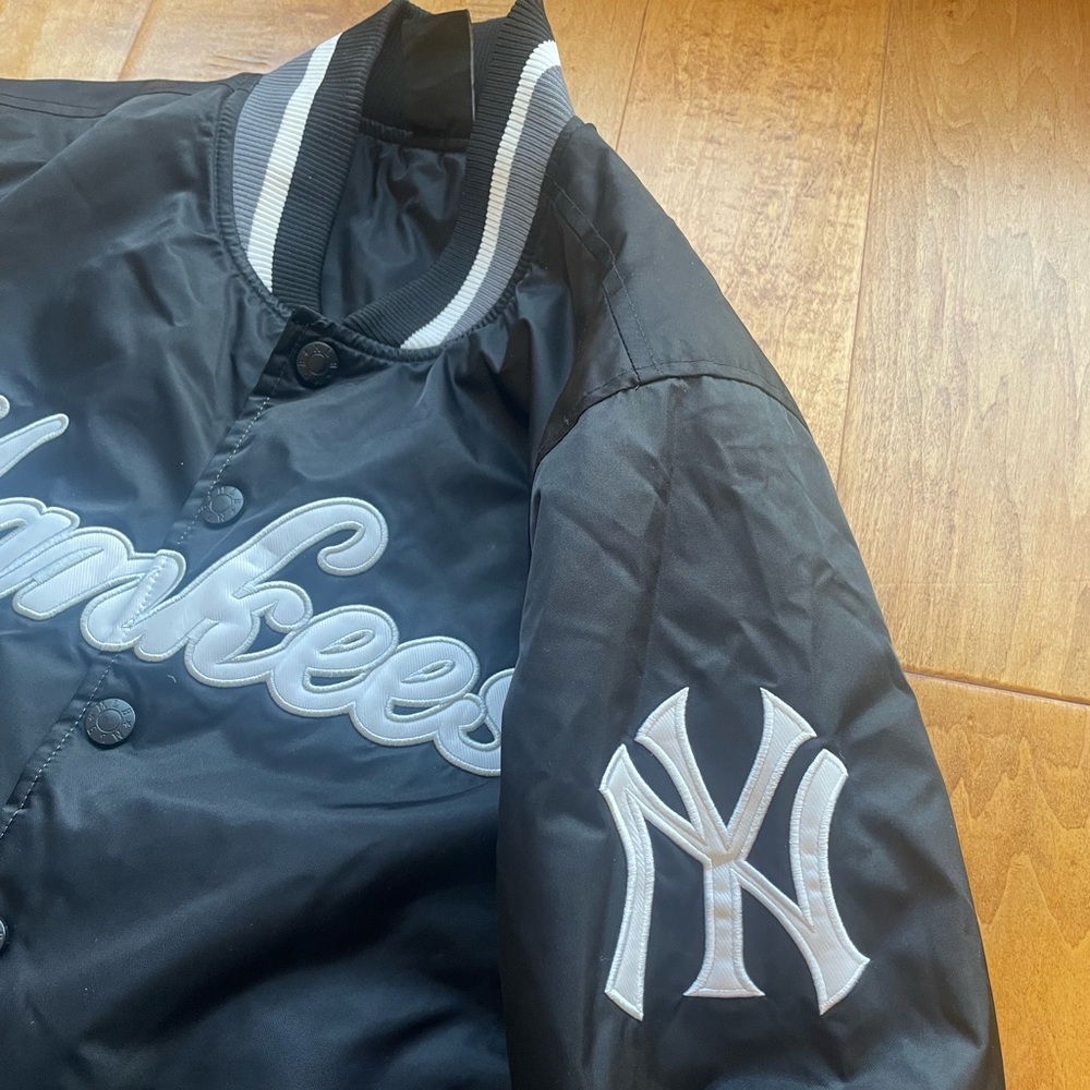 ๐HP๐ Vintage Majestic MLB Yankees padded Bomber Jacket top - Picture 4 of 9